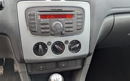 Ford Focus II рестайлинг, 2007 год, 700 000 рублей, 10 фотография