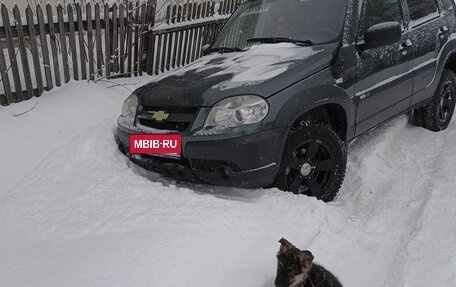 Chevrolet Niva I рестайлинг, 2017 год, 690 000 рублей, 4 фотография