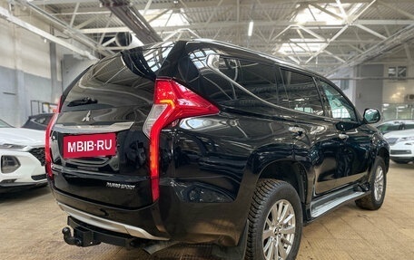 Mitsubishi Pajero Sport III рестайлинг, 2018 год, 2 800 000 рублей, 7 фотография