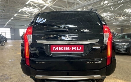 Mitsubishi Pajero Sport III рестайлинг, 2018 год, 2 800 000 рублей, 8 фотография