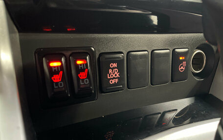 Mitsubishi Pajero Sport III рестайлинг, 2018 год, 2 800 000 рублей, 27 фотография