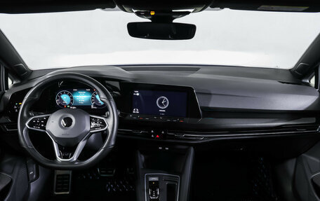 Volkswagen Golf VIII, 2020 год, 2 800 000 рублей, 17 фотография