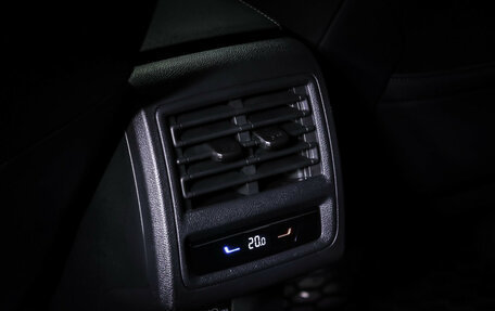 Volkswagen Golf VIII, 2020 год, 2 800 000 рублей, 20 фотография