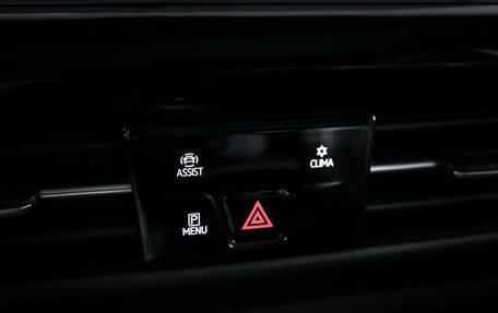 Volkswagen Golf VIII, 2020 год, 2 800 000 рублей, 23 фотография