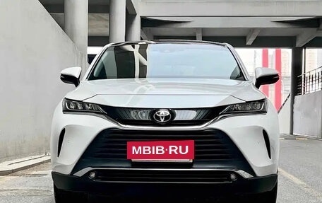 Toyota Harrier, 2024 год, 4 350 001 рублей, 2 фотография