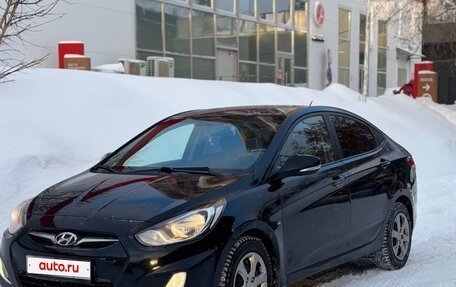 Hyundai Solaris II рестайлинг, 2012 год, 925 000 рублей, 3 фотография