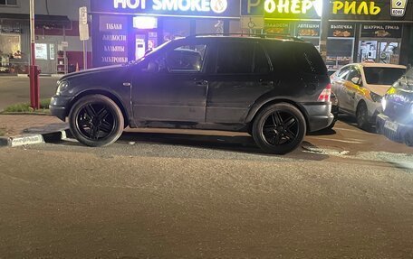 Mercedes-Benz M-Класс, 1998 год, 430 000 рублей, 4 фотография