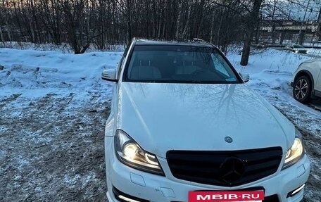 Mercedes-Benz C-Класс, 2012 год, 1 087 000 рублей, 5 фотография