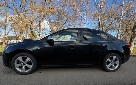 Chevrolet Cruze II, 2010 год, 650 000 рублей, 4 фотография