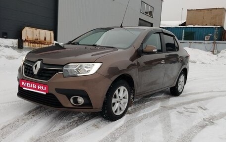 Renault Logan II, 2019 год, 890 000 рублей, 9 фотография