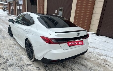 Toyota Camry, 2024 год, 3 850 000 рублей, 6 фотография