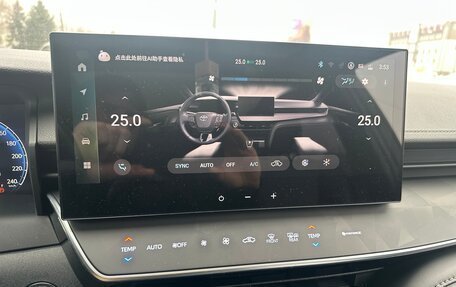 Toyota Camry, 2024 год, 3 850 000 рублей, 17 фотография