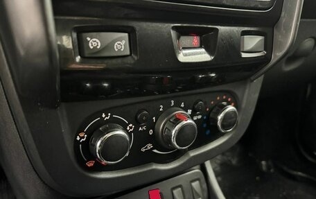 Renault Duster I рестайлинг, 2016 год, 1 250 000 рублей, 19 фотография