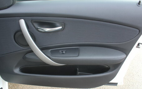 BMW 1 серия, 2011 год, 785 000 рублей, 16 фотография