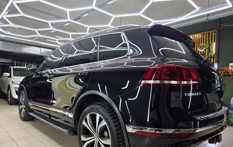 Volkswagen Touareg III, 2017 год, 3 609 000 рублей, 3 фотография