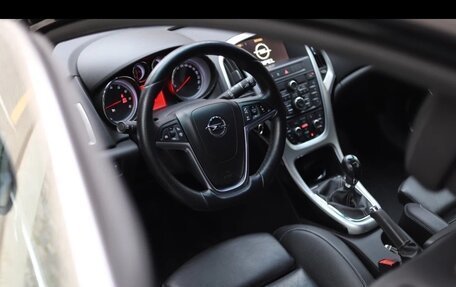 Opel Astra J, 2012 год, 760 000 рублей, 5 фотография