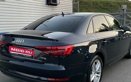 Audi A4, 2017 год, 2 750 000 рублей, 10 фотография