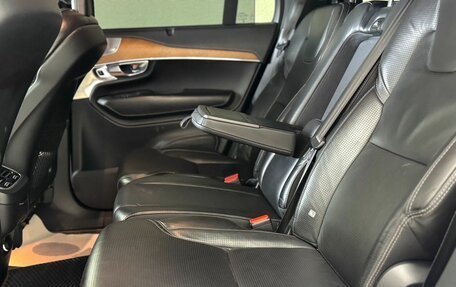 Volvo XC90 II рестайлинг, 2017 год, 3 750 000 рублей, 30 фотография