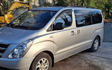 Hyundai Grand Starex Grand Starex I рестайлинг 2, 2009 год, 1 650 000 рублей, 3 фотография