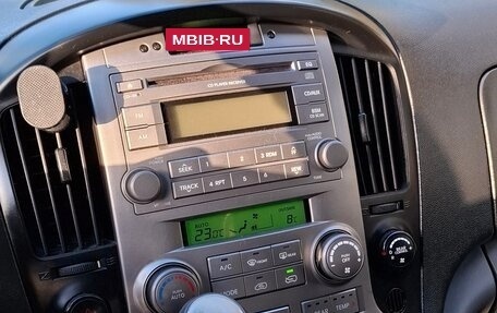 Hyundai Grand Starex Grand Starex I рестайлинг 2, 2009 год, 1 650 000 рублей, 10 фотография
