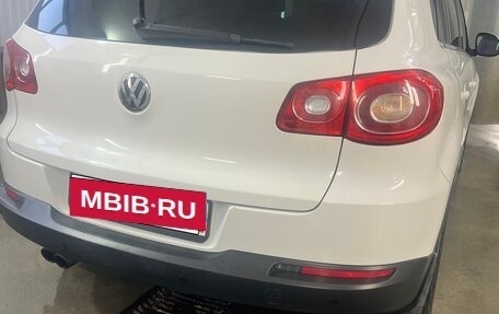 Volkswagen Tiguan I, 2010 год, 1 600 000 рублей, 2 фотография