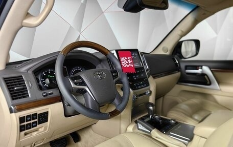 Toyota Land Cruiser 200, 2016 год, 6 370 000 рублей, 19 фотография