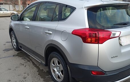 Toyota RAV4, 2014 год, 2 400 000 рублей, 7 фотография