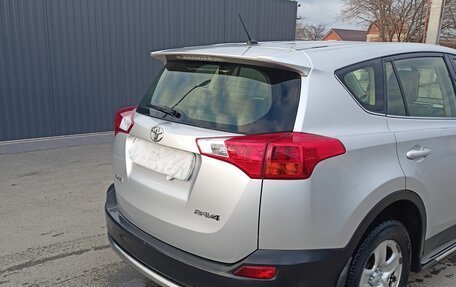 Toyota RAV4, 2014 год, 2 400 000 рублей, 5 фотография