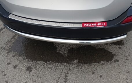 Toyota RAV4, 2014 год, 2 400 000 рублей, 14 фотография