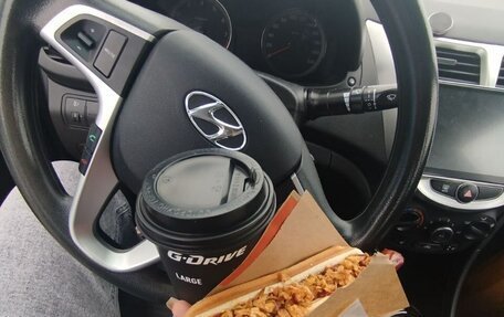 Hyundai Solaris II рестайлинг, 2014 год, 1 250 000 рублей, 13 фотография