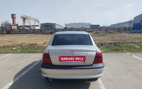 Opel Vectra B рестайлинг, 2001 год, 240 000 рублей, 10 фотография