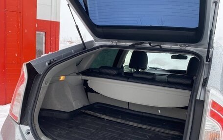 Toyota Prius, 2013 год, 1 300 000 рублей, 11 фотография