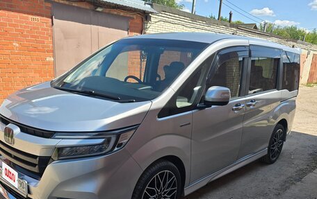 Honda Stepwgn IV, 2019 год, 2 830 000 рублей, 3 фотография