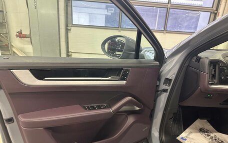 Porsche Cayenne III, 2025 год, 18 390 000 рублей, 8 фотография