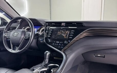 Toyota Camry, 2020 год, 2 690 000 рублей, 18 фотография