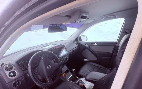 Volkswagen Tiguan I, 2010 год, 1 150 000 рублей, 14 фотография