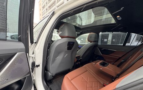 BMW 5 серия, 2024 год, 7 699 500 рублей, 16 фотография