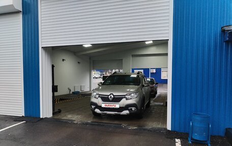 Renault Sandero II рестайлинг, 2019 год, 1 050 000 рублей, 2 фотография