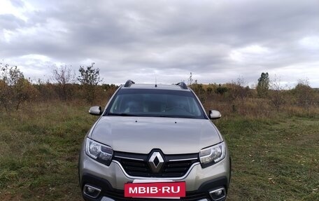 Renault Sandero II рестайлинг, 2019 год, 1 050 000 рублей, 3 фотография