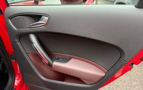 Audi A1, 2013 год, 1 290 000 рублей, 26 фотография