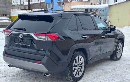 Toyota RAV4, 2019 год, 3 540 000 рублей, 4 фотография