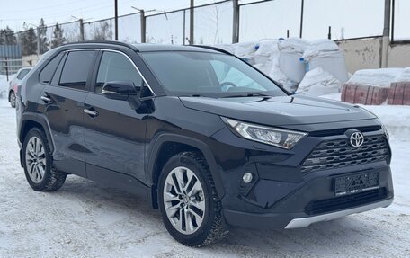 Toyota RAV4, 2019 год, 3 540 000 рублей, 5 фотография