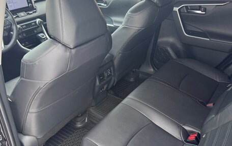 Toyota RAV4, 2019 год, 3 540 000 рублей, 13 фотография