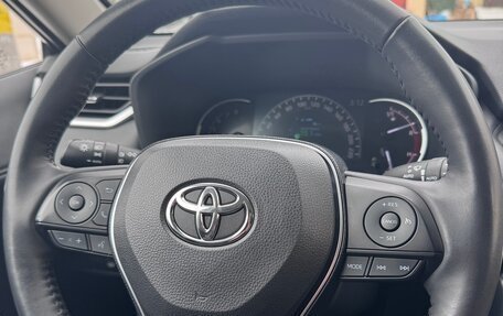 Toyota RAV4, 2019 год, 3 540 000 рублей, 17 фотография