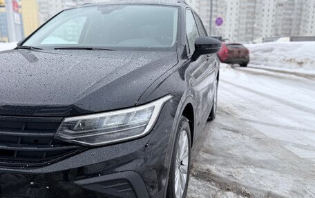 Volkswagen Tiguan II, 2021 год, 2 738 000 рублей, 10 фотография