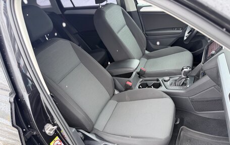 Volkswagen Tiguan II, 2021 год, 2 738 000 рублей, 13 фотография