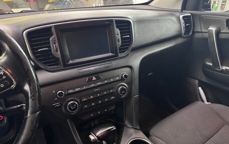 KIA Sportage IV рестайлинг, 2017 год, 1 600 000 рублей, 9 фотография