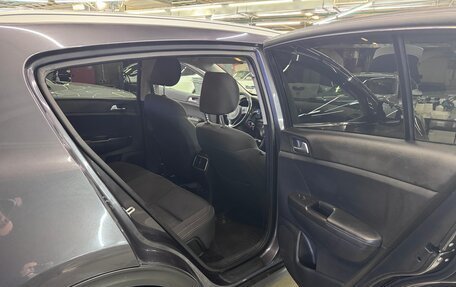 KIA Sportage IV рестайлинг, 2017 год, 1 600 000 рублей, 11 фотография