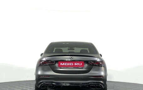 Mercedes-Benz E-Класс, 2021 год, 4 700 000 рублей, 5 фотография