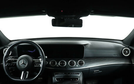 Mercedes-Benz E-Класс, 2021 год, 5 499 000 рублей, 12 фотография